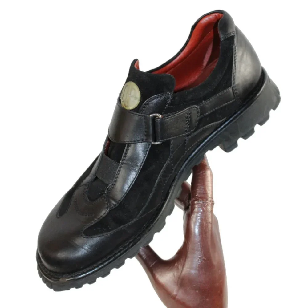 Donald Pliner Sports Black Leather Low Profile Chunky Lug Sole Hiker, Sze 8.5